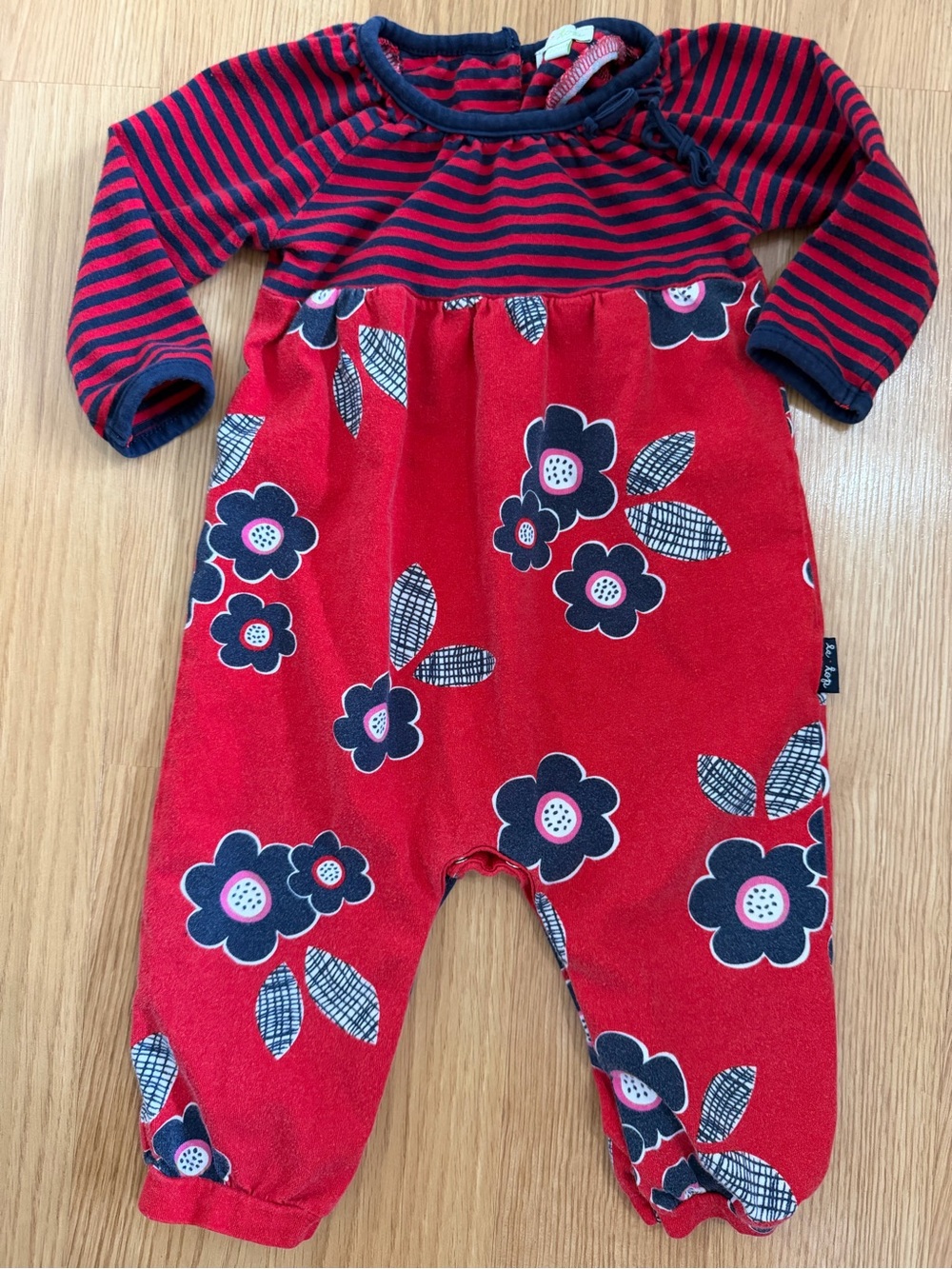 Le Top Red Floral One-Piece Long Sleeve Baby Romper 12 Months